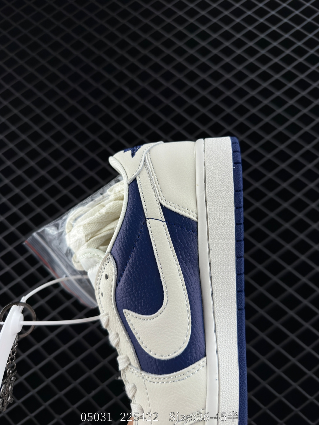 Travis Scott x Air Jordan 1 ” Reverse Mocha “